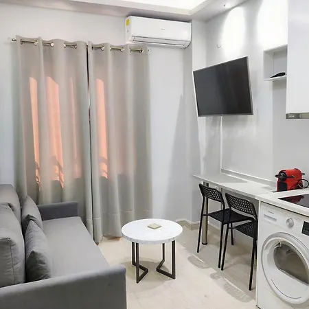 Pretty Petitie Fully Equipped City Center Studio Thessaloniki Exterior photo